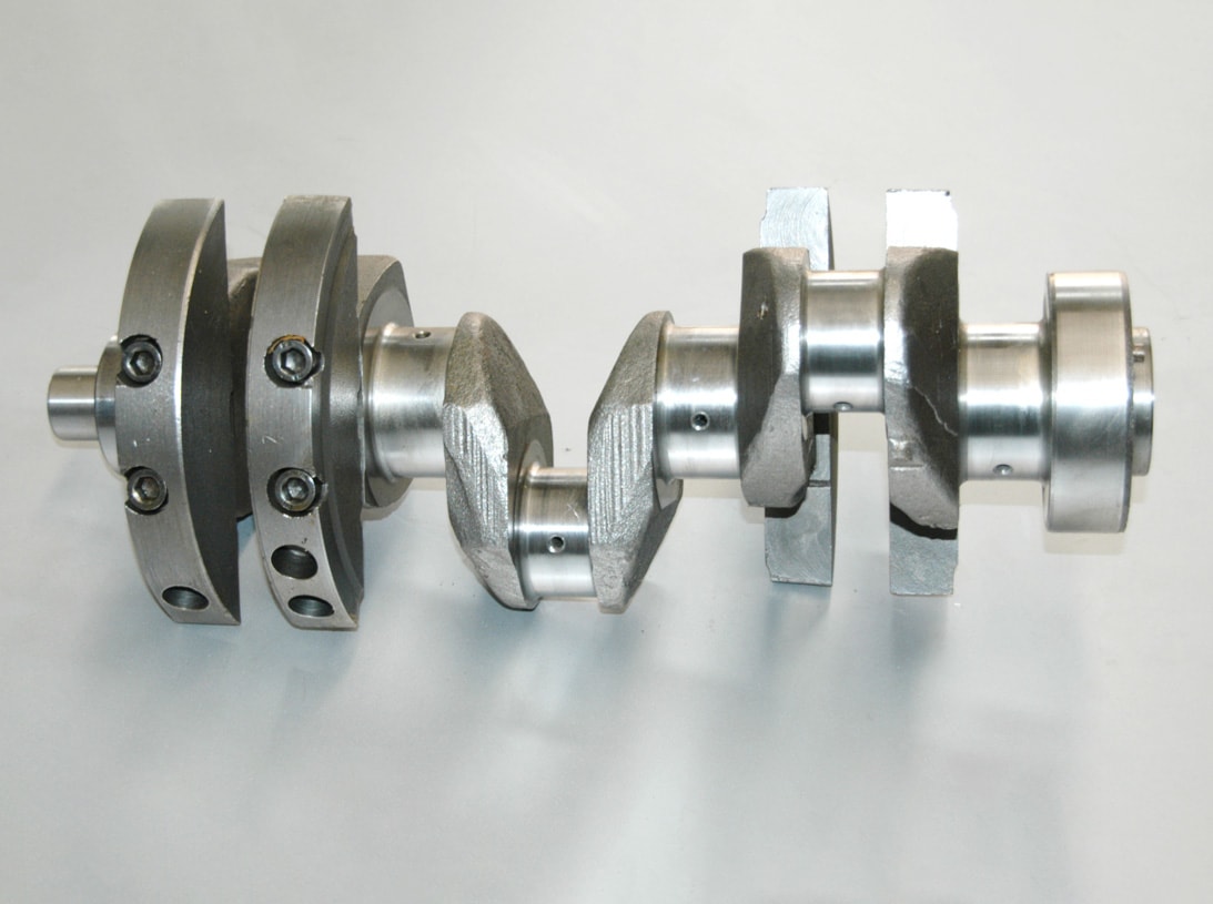 Deutz 3 cylinder crankshaft